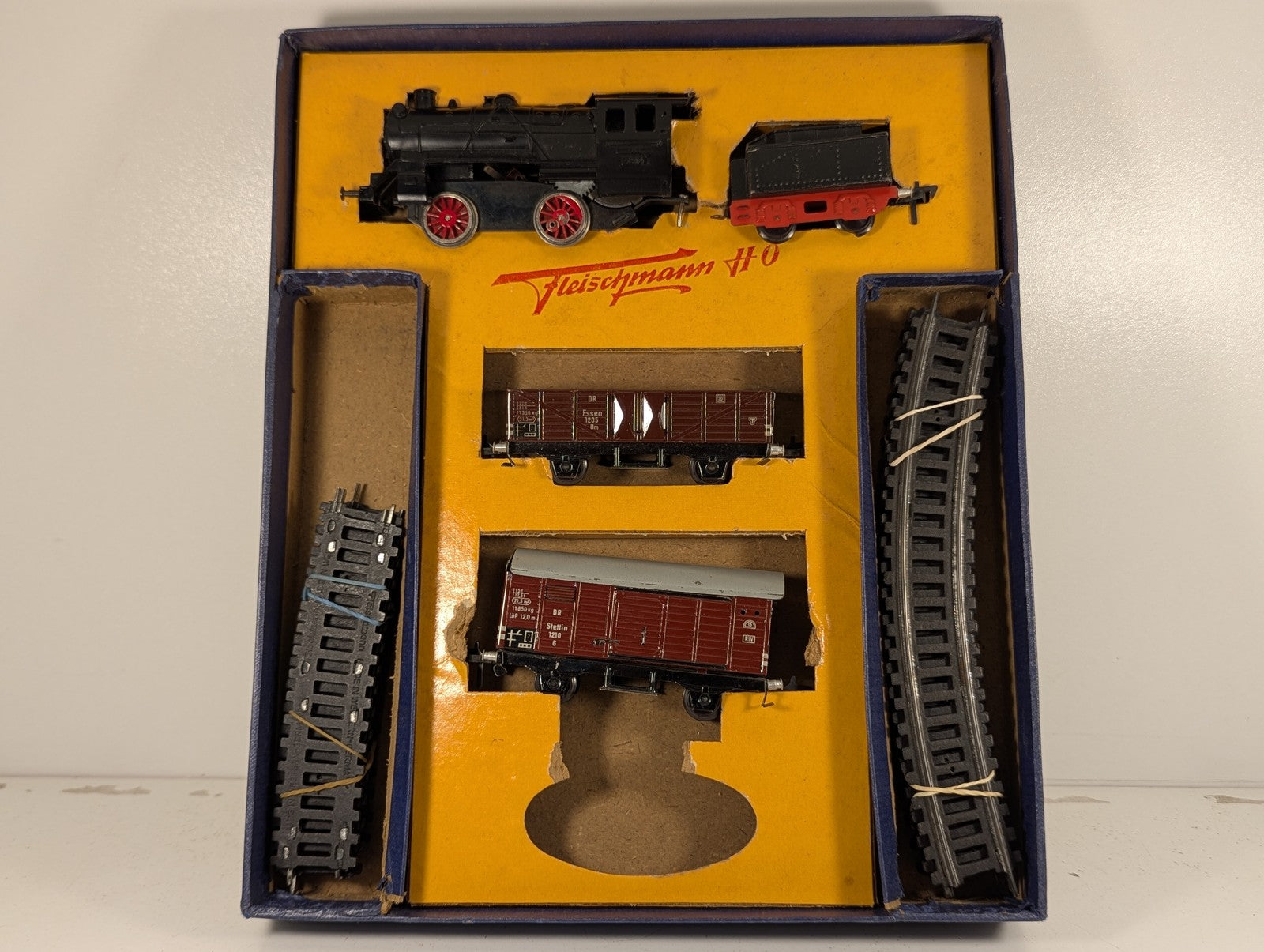 Fleischmann HO Gauge Steam Freight Starter Set Train Sets 1305 DR Black / Brown