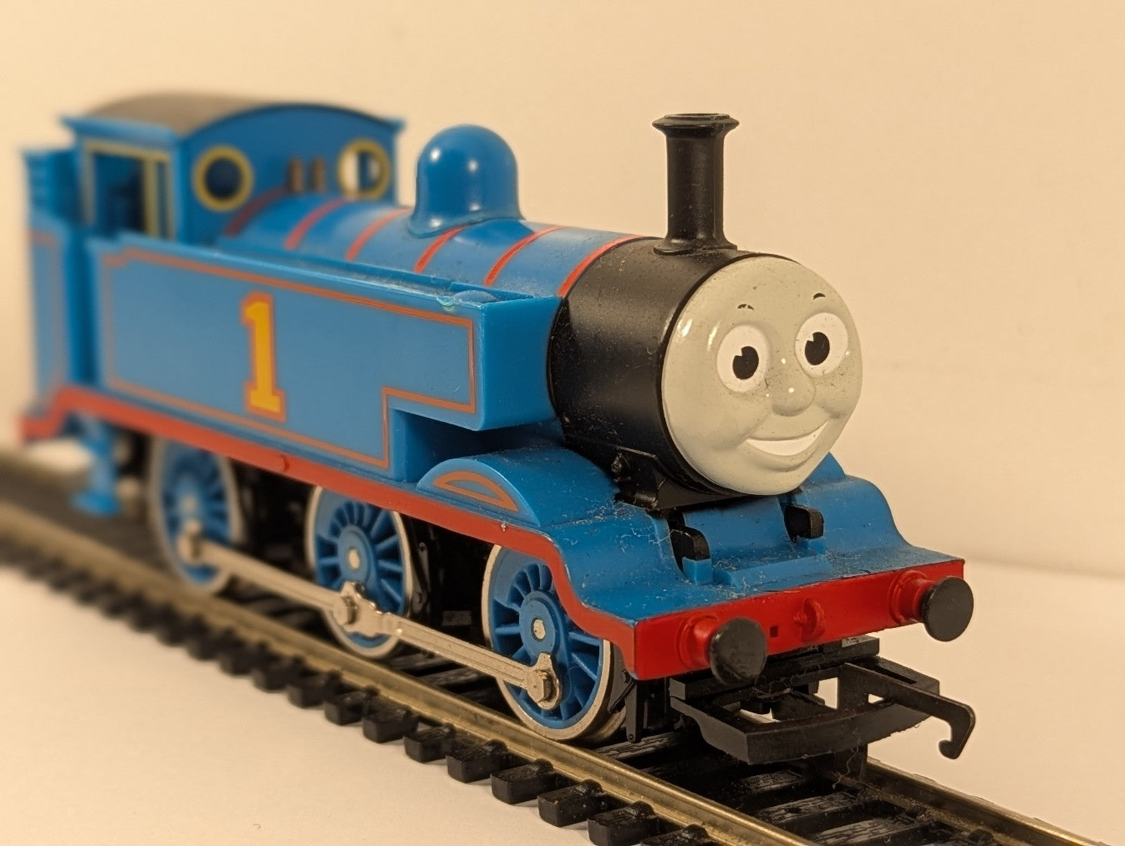 Hornby OO Gauge Thomas the Tank Engine Steam Locomotive