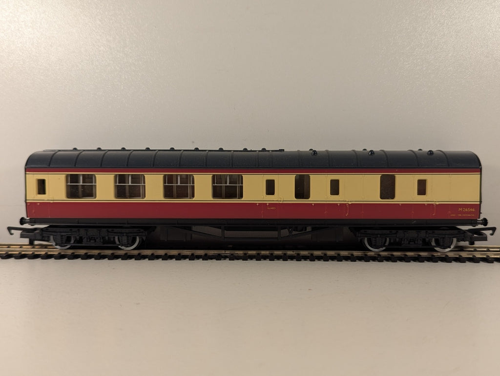 Hornby OO Gauge BR (Ex LMS) Brake 3rd Coach Passenger Coach M26546