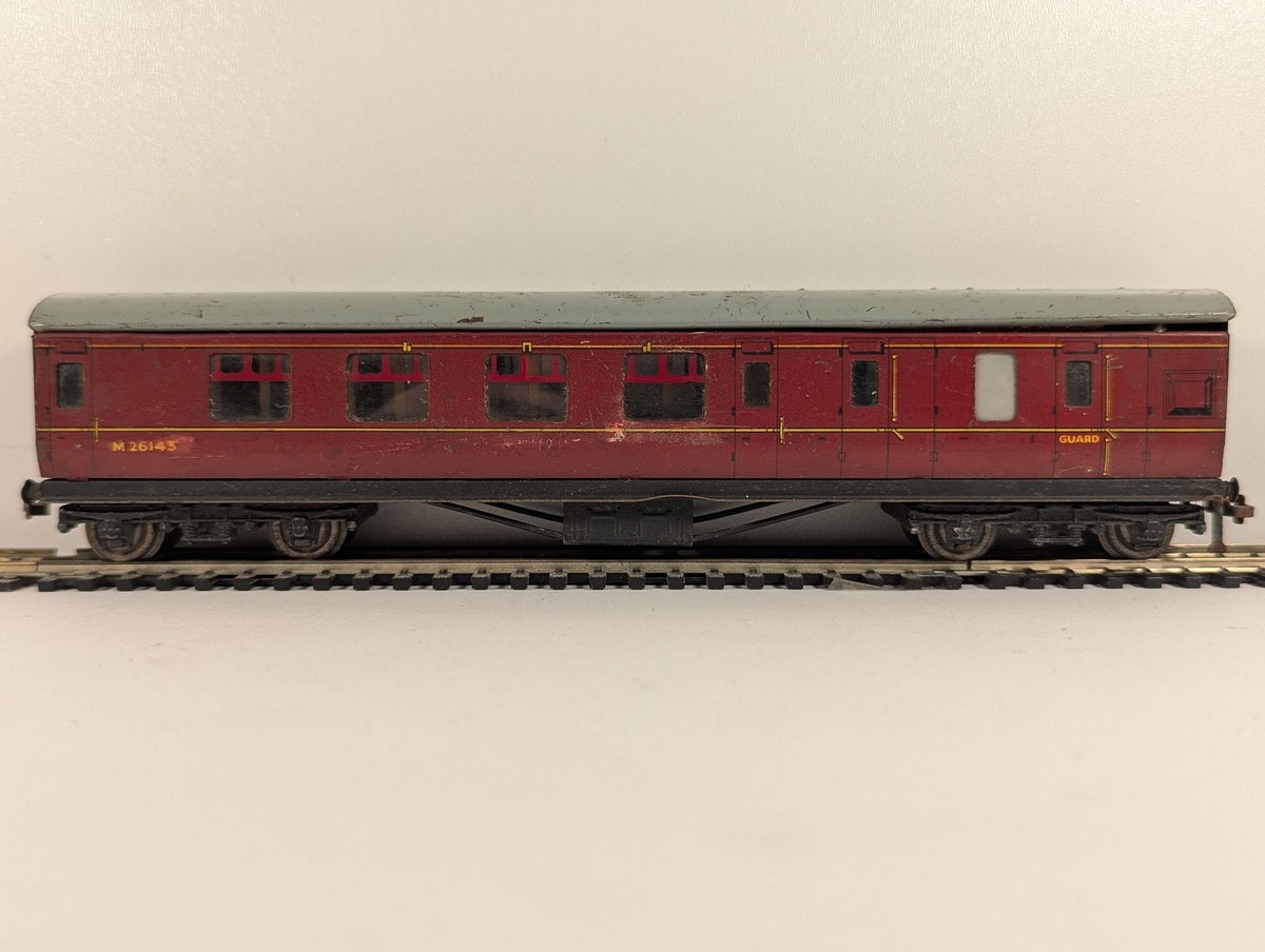 Hornby Dublo OO Gauge BR Corridor Brake Second Coach Passenger Coach M26143