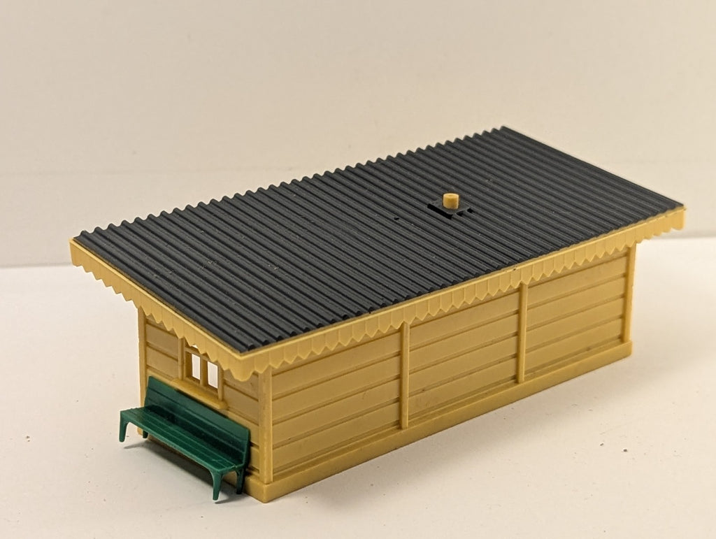 Hornby R510 OO Gauge Platform Shelter