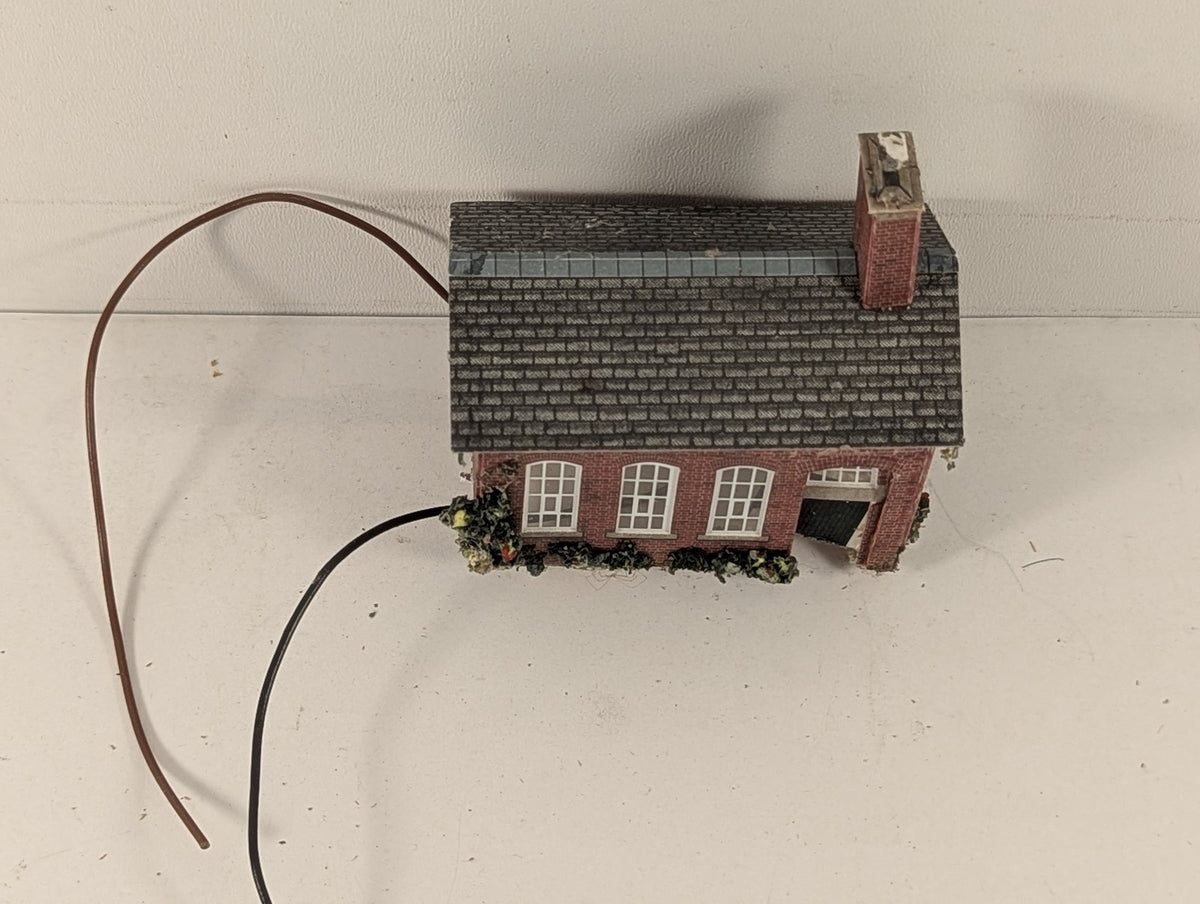 Metcalfe N Gauge Industrial Pump House Building Red Brick with Lights