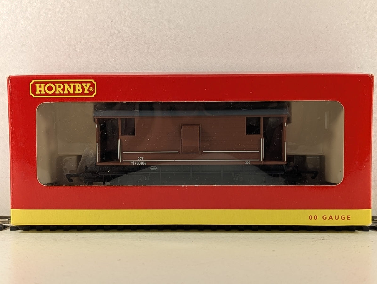 Hornby OO Gauge BR (ex LMS) 20 Ton Brake Van M730106 BR Bauxite R6145A