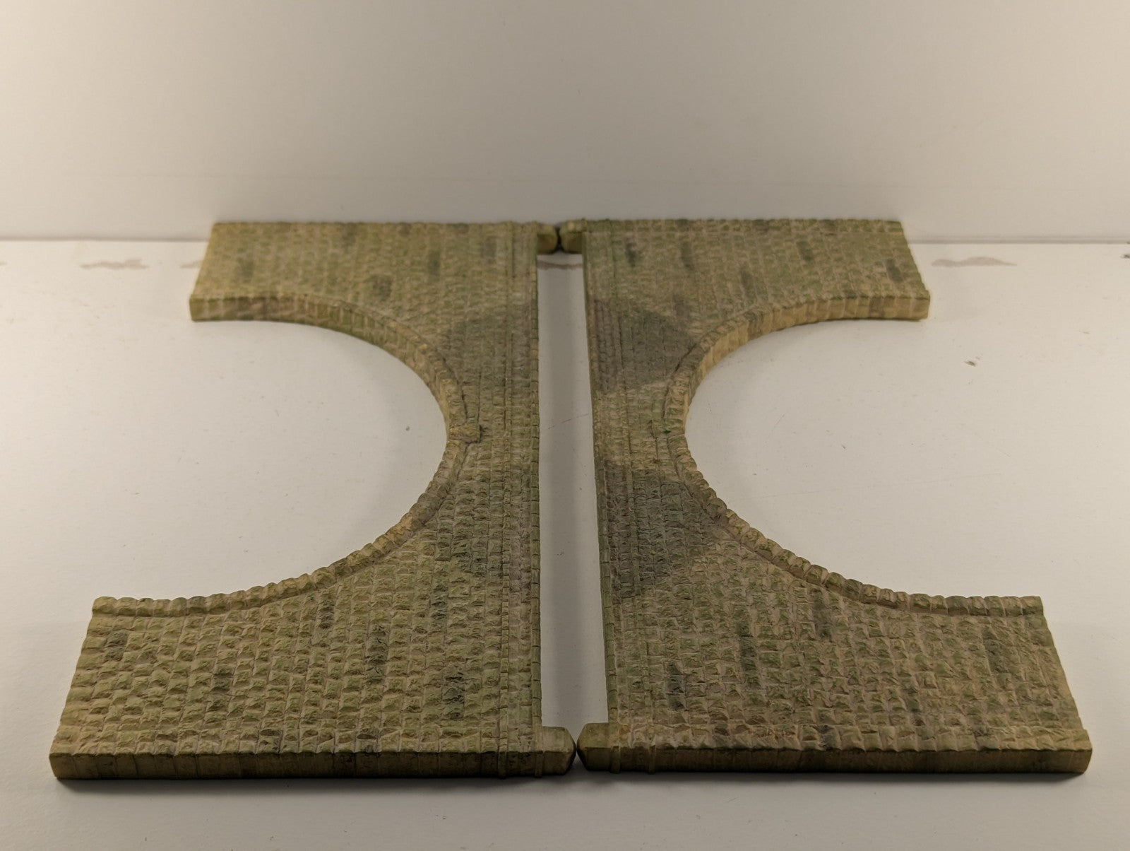 Hornby Skaledale R8511 OO Gauge Stone Tunnel Portals