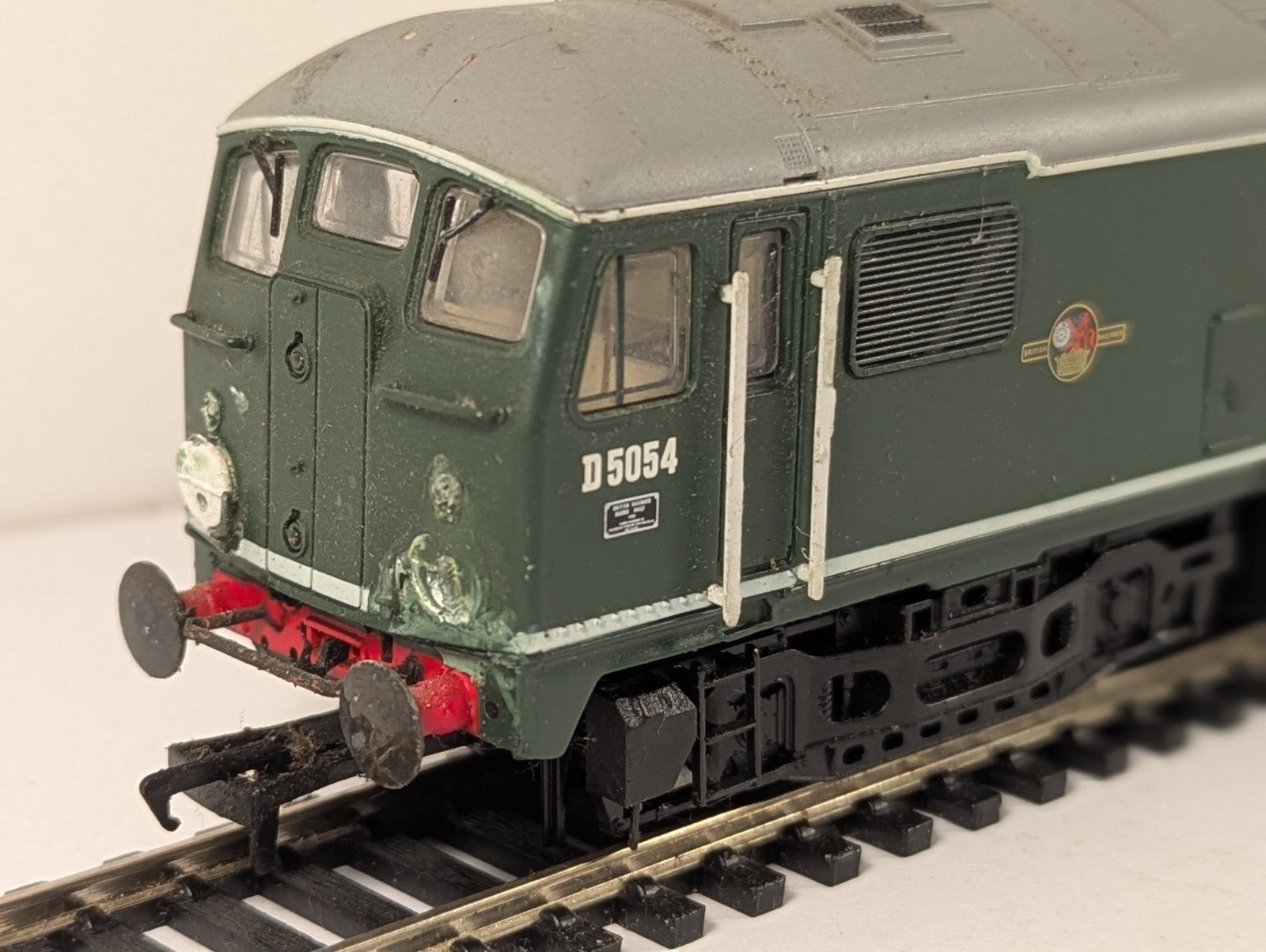 Bachmann OO Gauge Class 24 Locomotive D5054 BR Green 32-326