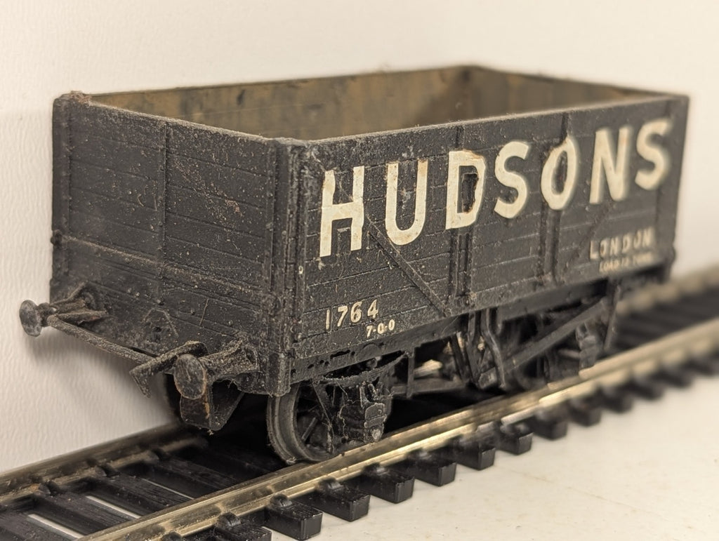 Kitbuilt OO Gauge 7-Plank Open Wagon 1764 Hudsons London