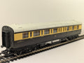 Hornby R429 OO Gauge GWR 57ft Composite Coach Chocolate & Cream Boxed