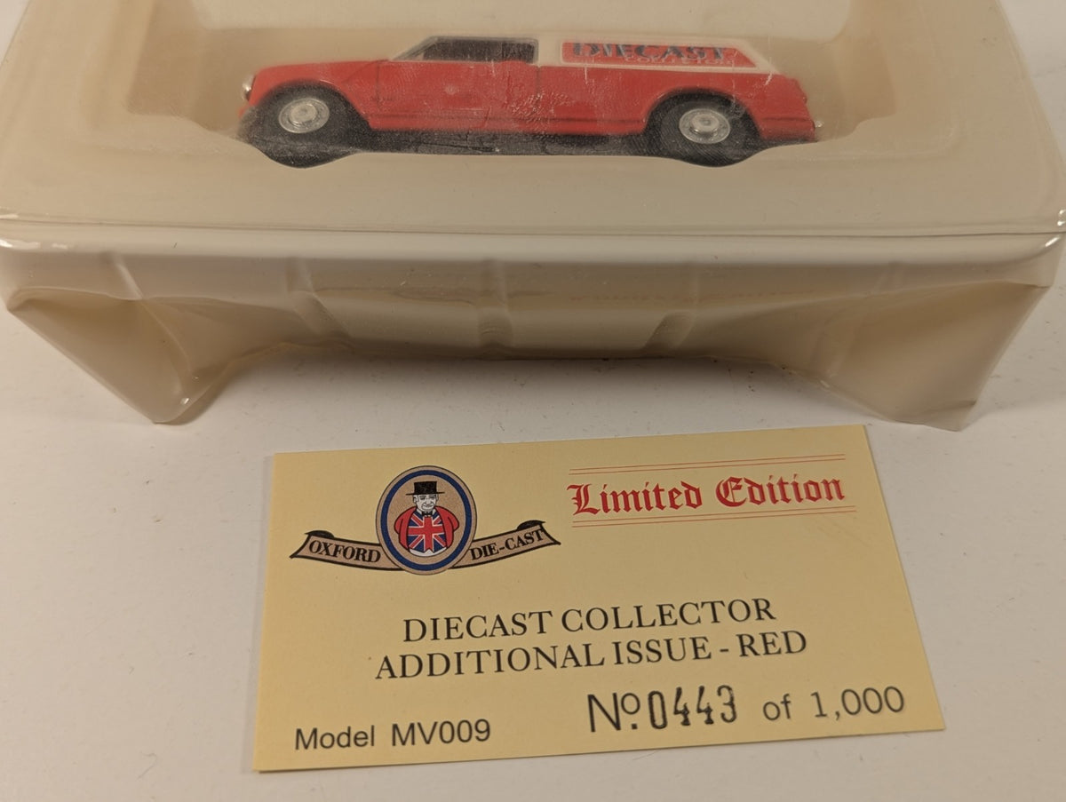 Oxford Diecast Mini Van “Diecast Collector” Red with White Roof