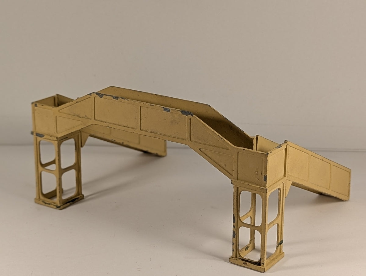 Hornby Dublo OO Gauge D1 Footbridge Cream