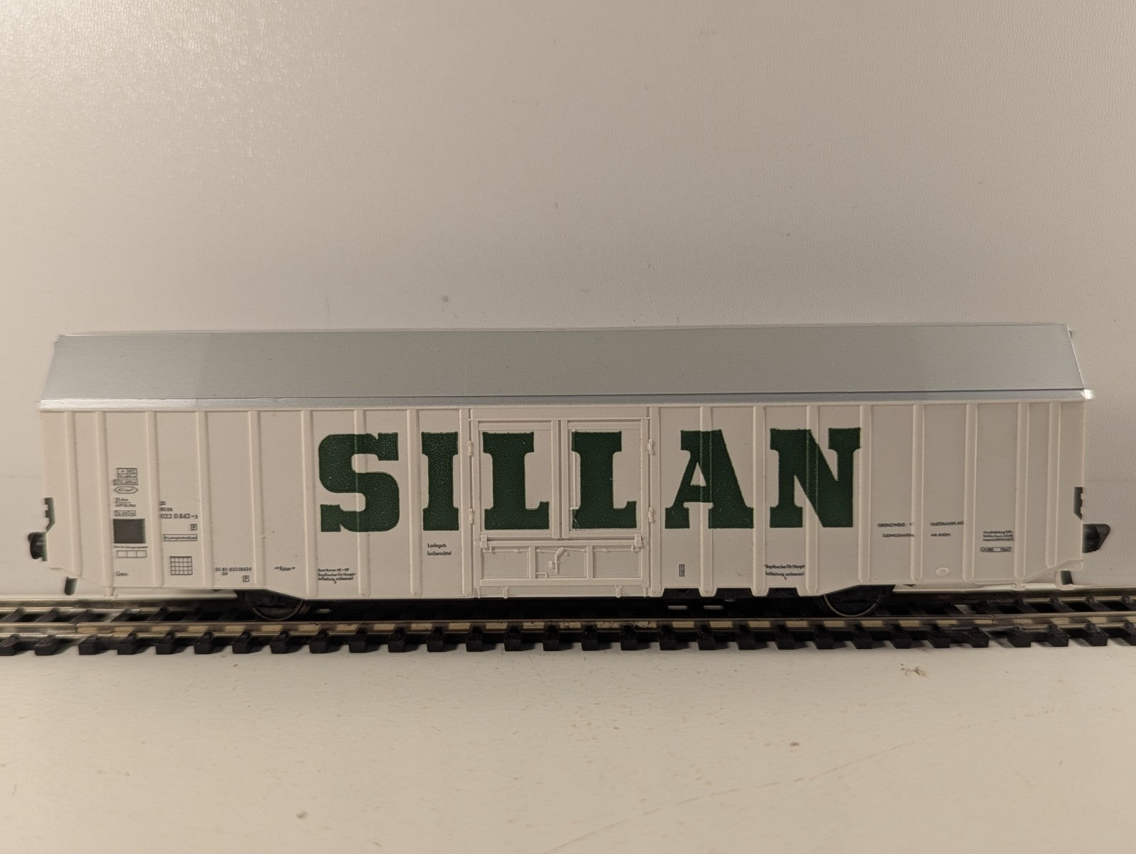 Fleischmann HO Gauge DB 'Sillan' Sliding Wall Wagon Goods Wagon 20
