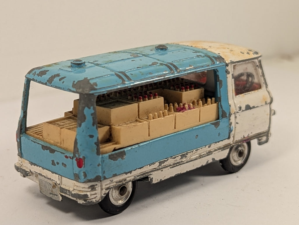 Corgi Toys 466 Commer Milk Float Van 1:43 Scale - Chipped Paint