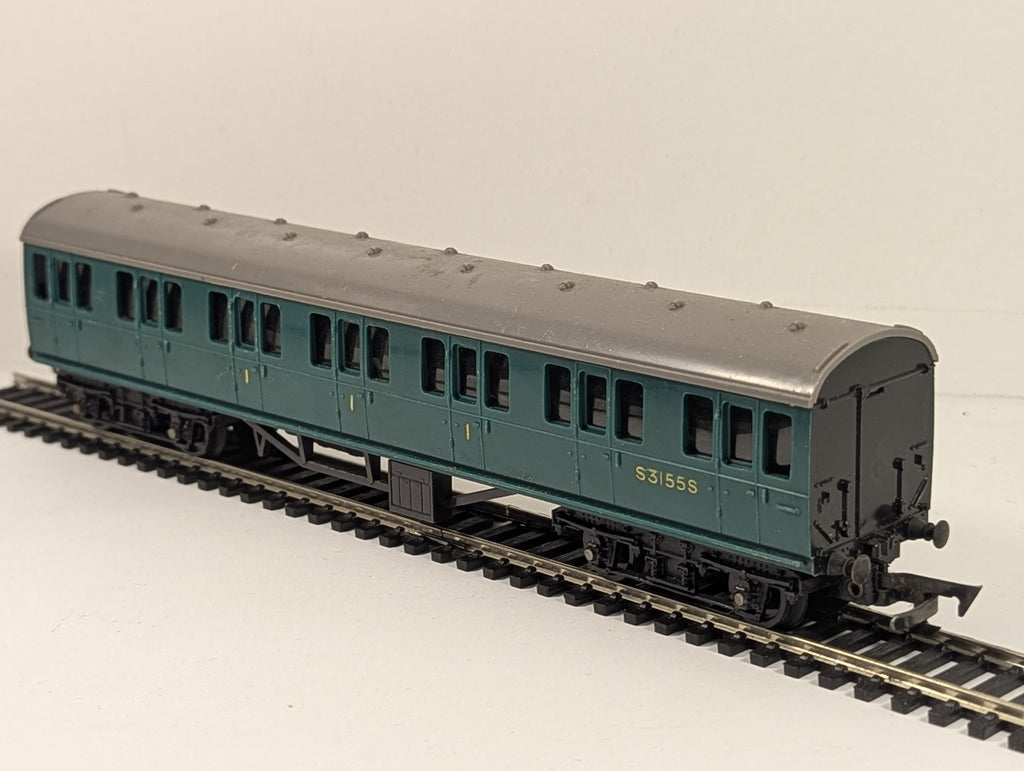 Tri-ang OO Gauge Southern Region Composite Coach Passenger Coach S3155S