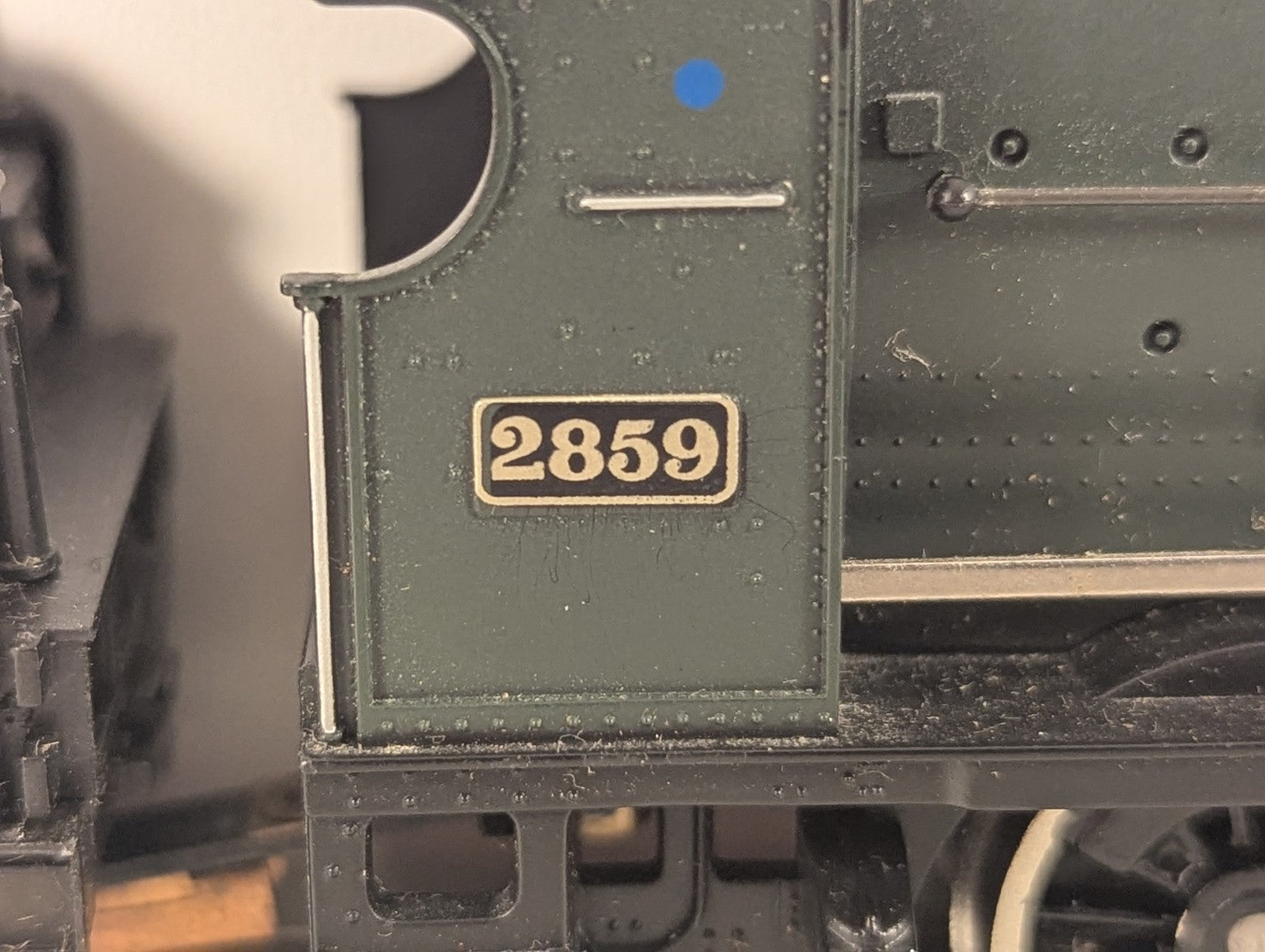 Hornby OO Gauge GWR 2800 Class 2-8-0 Steam Locomotive 2859 GWR Green