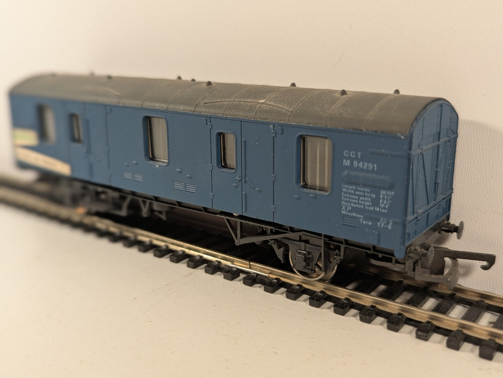 Hornby R6315A OO Gauge CCT Utility Wagon