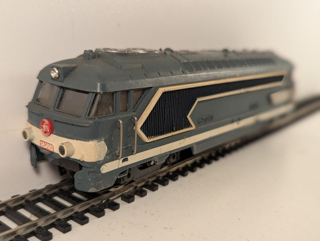 Jouef HO Gauge SNCF Class BB 67000 Diesel Locomotive 67001 SNCF Blue Non-Runner