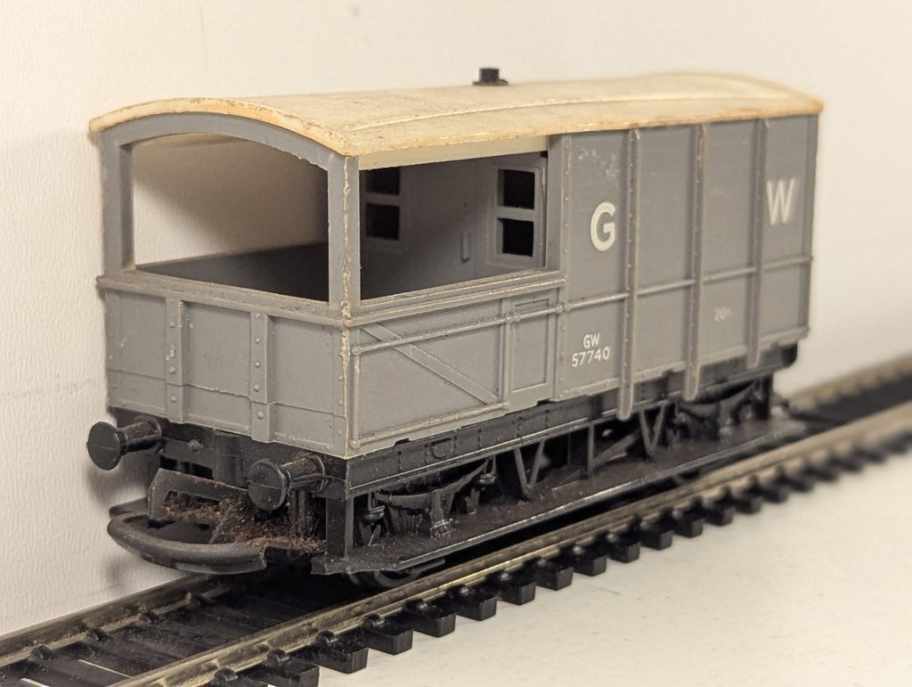 Hornby OO Gauge GWR 20T Toad Brake Van 57740 GWR Grey R124