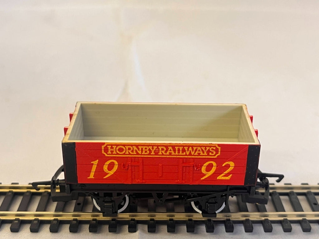 Hornby Railways R011 OO Gauge Red Hornby 1992 Open Wagon Boxed