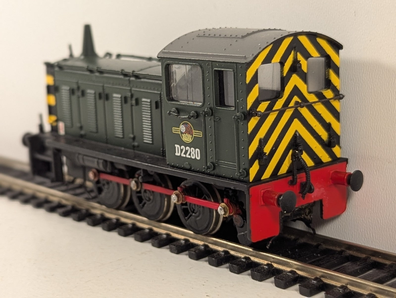 Bachmann Kit Chassis Converted Class 04 Diesel Shunter - Missing Couplings