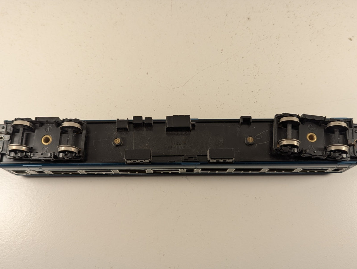 Hornby OO Gauge BR Mk1 Composite Coach Passenger Coach M5120 BR Blue & Grey R333