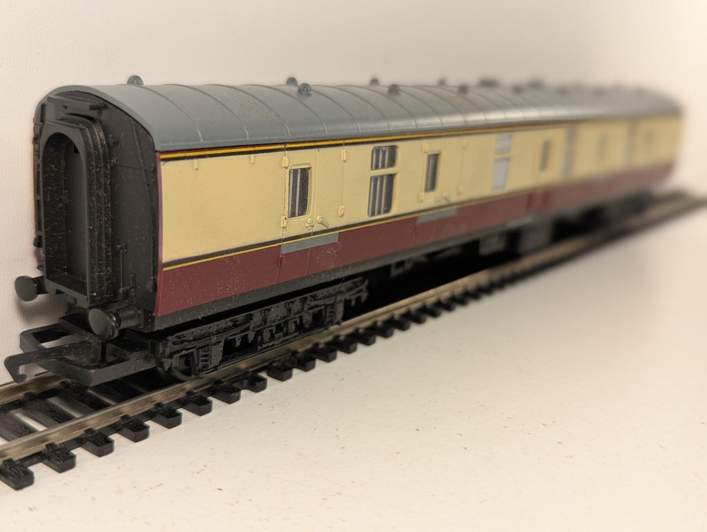 Hornby R4073 BR Mk1 BG Corridor Brake Coach E80535 Maroon & Cream - Boxed