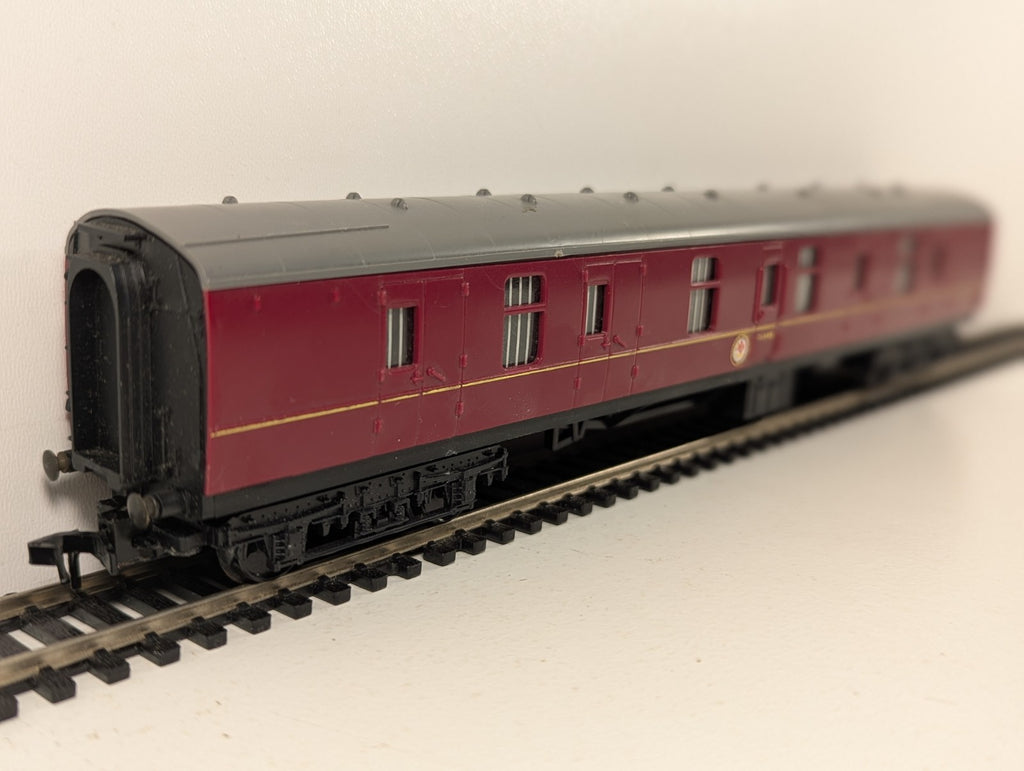Tri-ang OO Gauge BR Maroon Mk1 Full Brake Coach