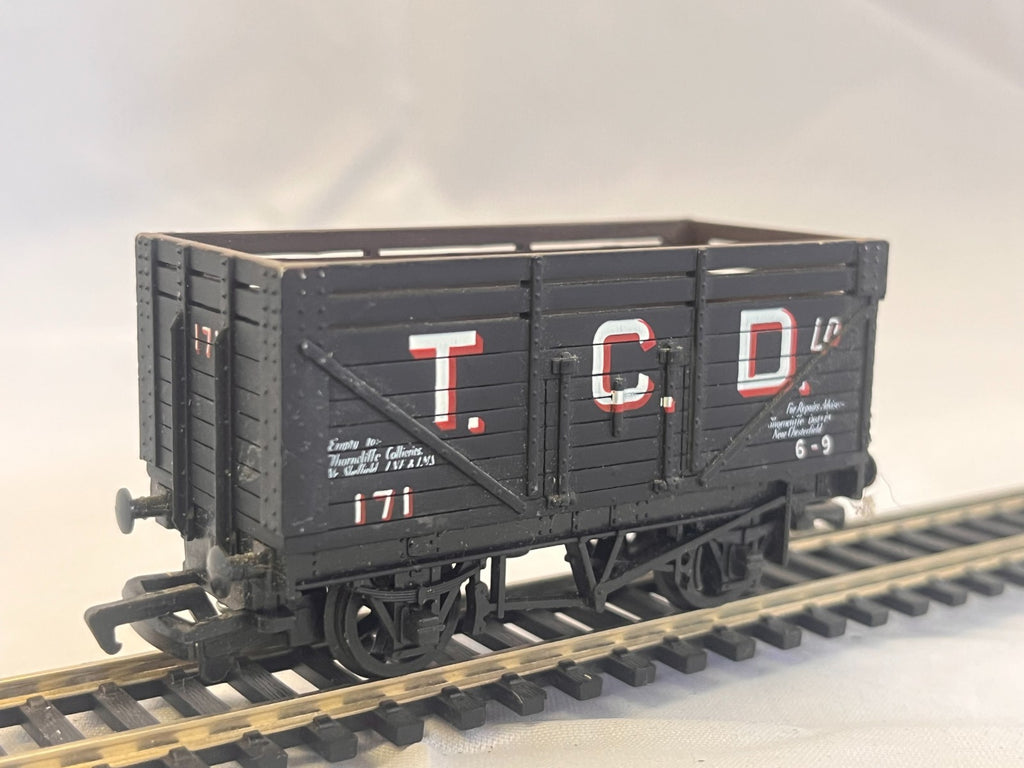 Mainline Railways 37-158 OO Gauge T.C.D 9 Plank Coke Wagon