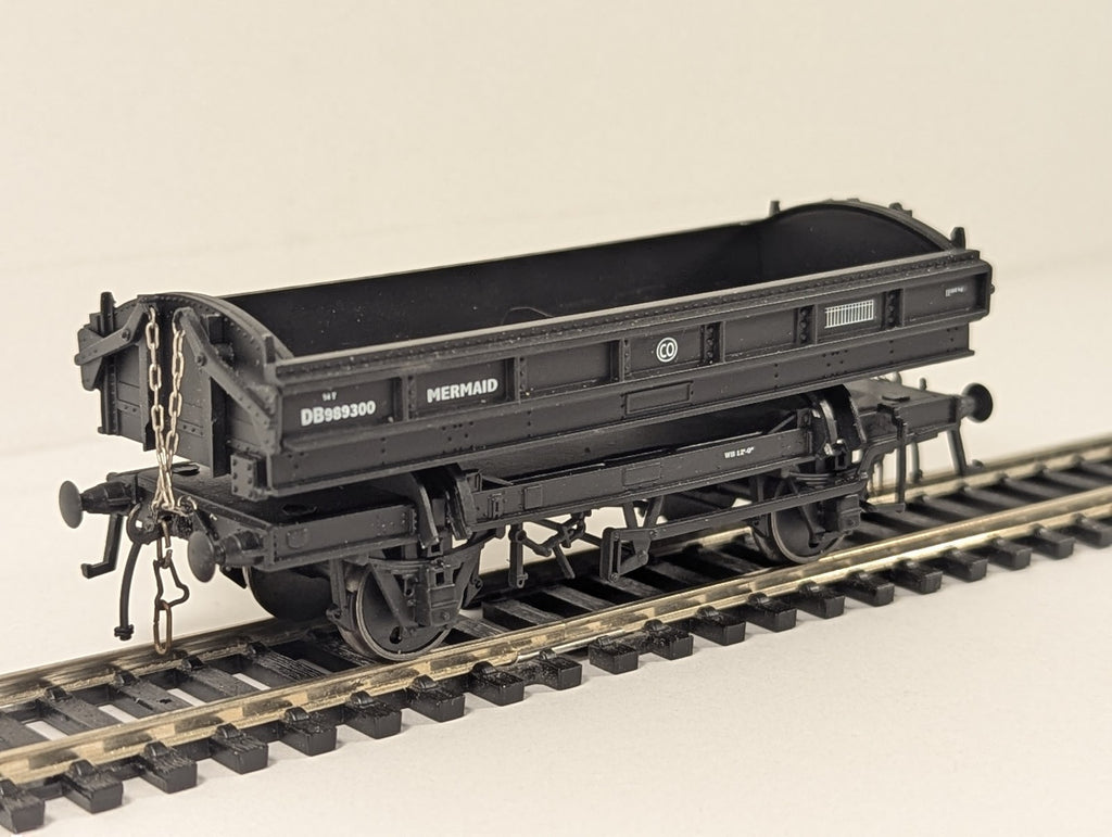 Flangeway ME-3 Mermaid ballast wagon in BR black DB989264