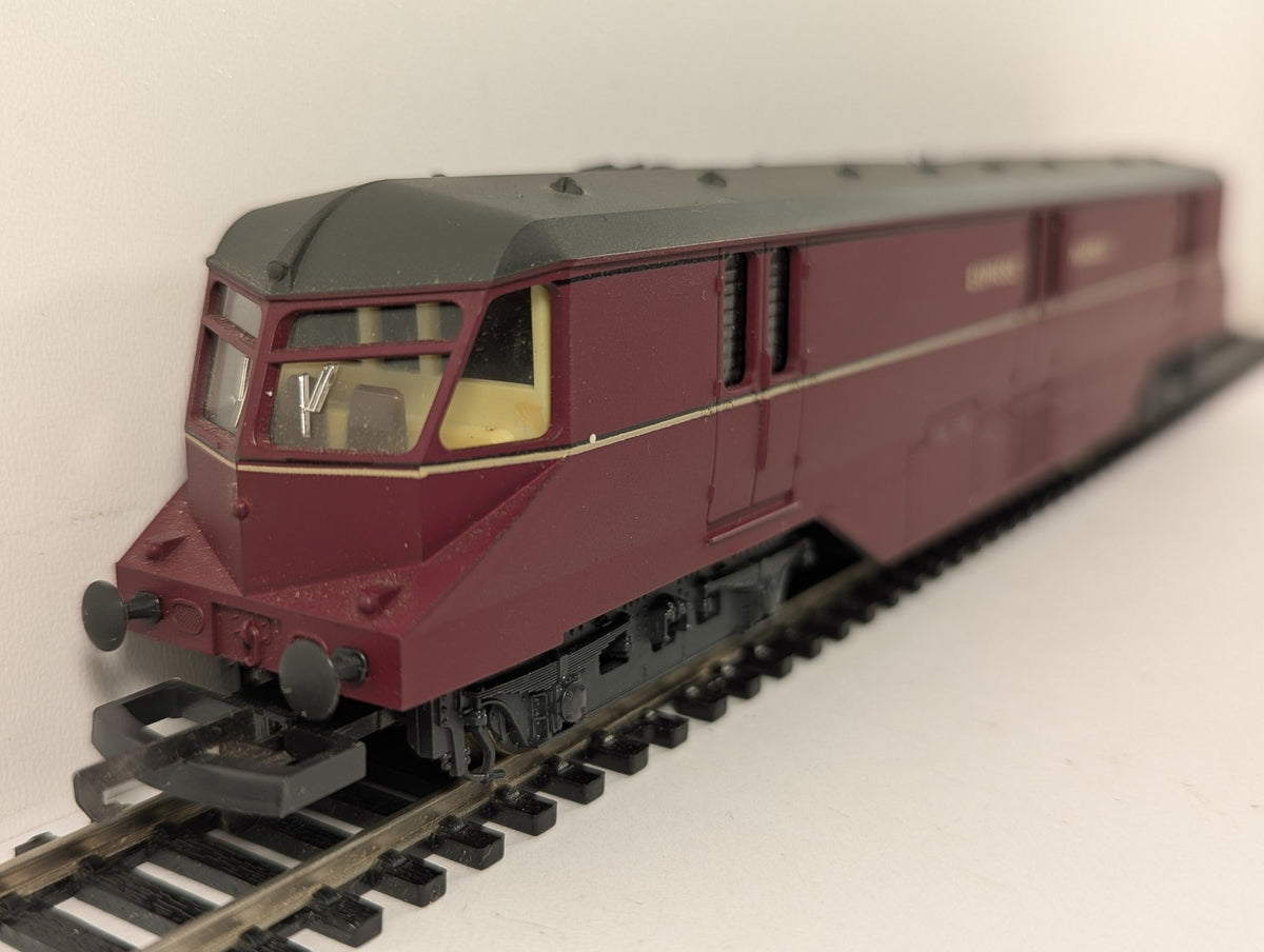 Lima OO Gauge GWR Streamlined Railcar Express Parcels Diesel Railcar W34W