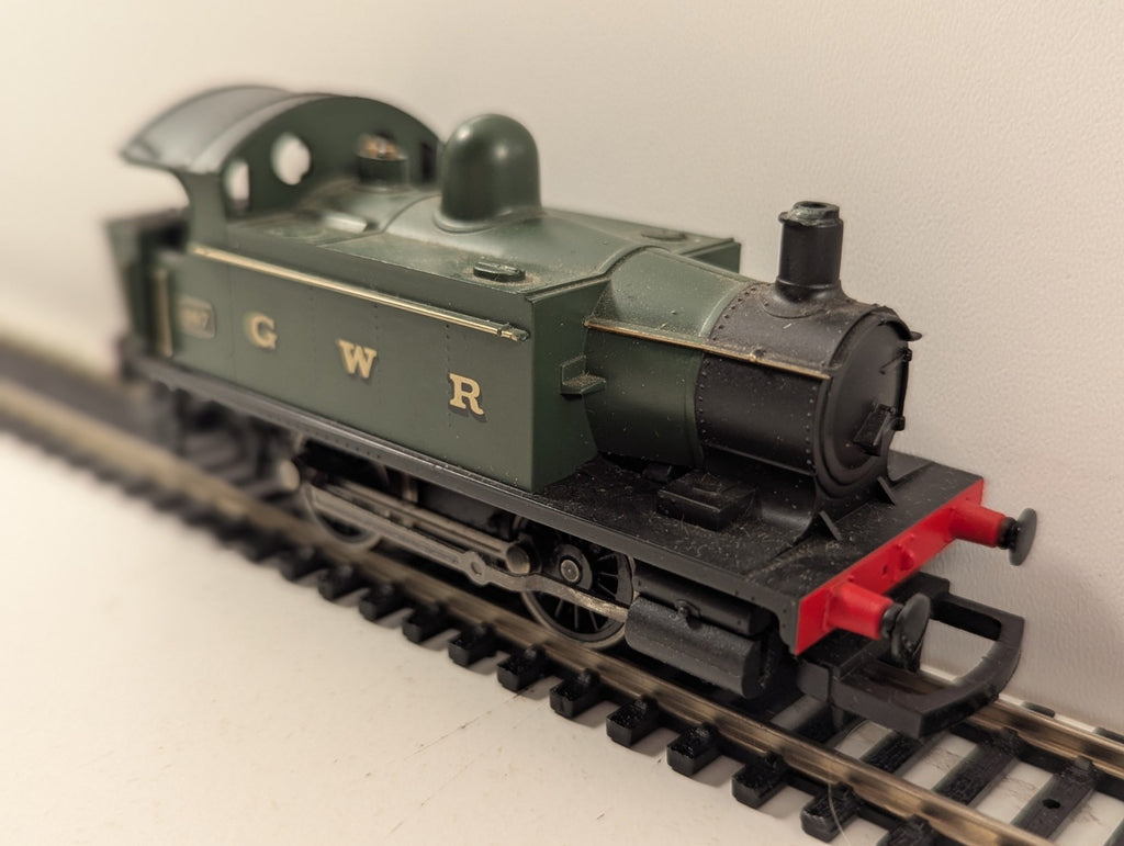 Hornby OO Gauge Class 101 GWR Industrial Locomotive No.107