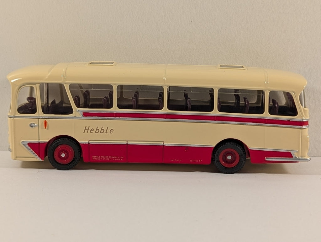 Exclusive First Editions (EFE) 12103 Harrington Cavalier Coach – Hebble Livery