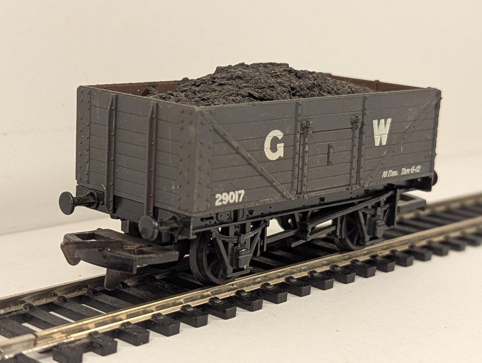 Airfix OO Gauge GWR 5-Plank Wagon Goods Wagon 29017 GWR Grey 54313