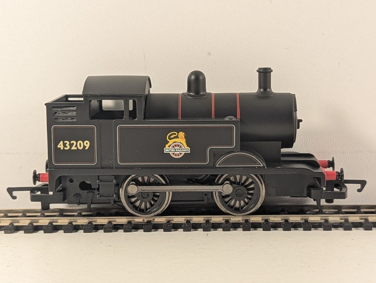 Hornby OO Gauge BR 0-4-0T Hornby Collector Club Loco 2009 Loco - Boxed