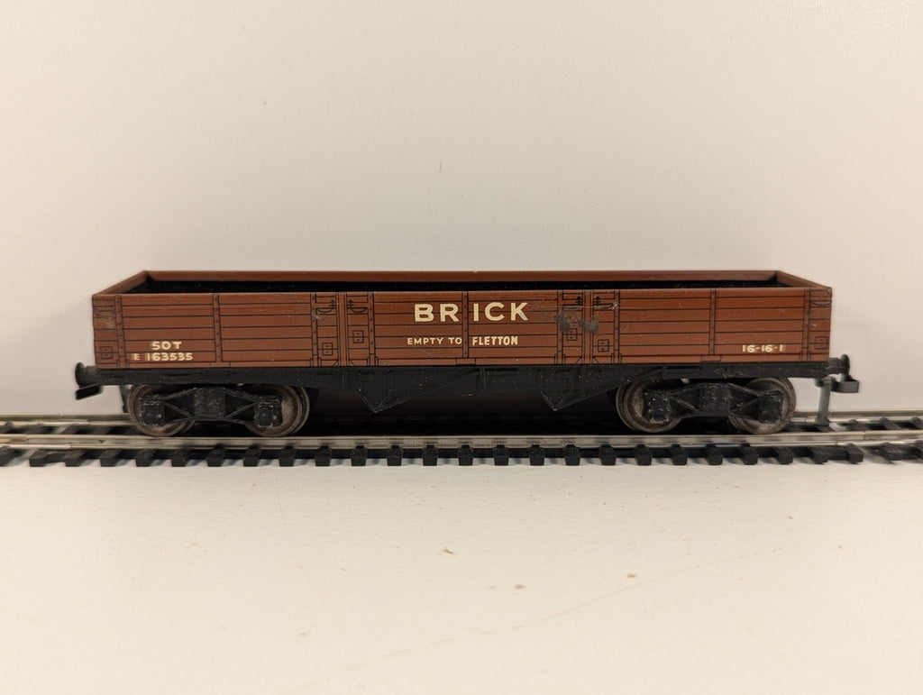 Hornby Dublo 32050 OO Gauge High Capacity Bogie Brick Wagon - Boxed