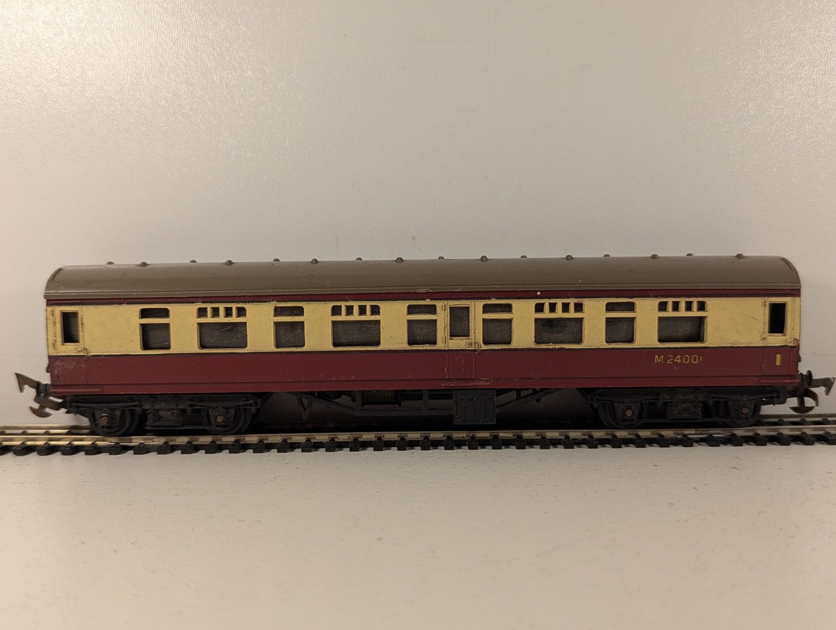 Tri-ang OO Gauge BR MK1 Composite Coach Passenger Coach M24001
