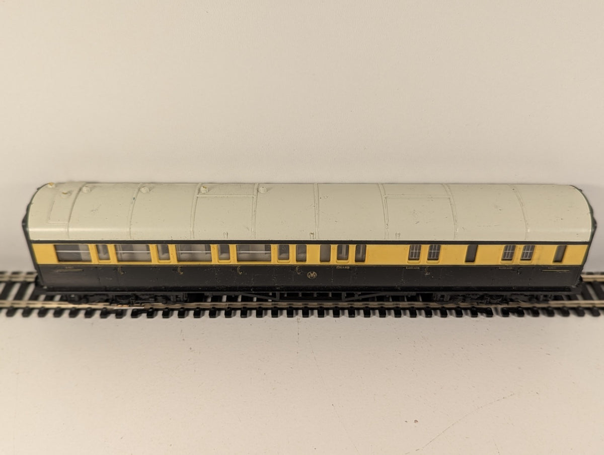 Hornby OO Gauge GWR Collett Brake Third Coach