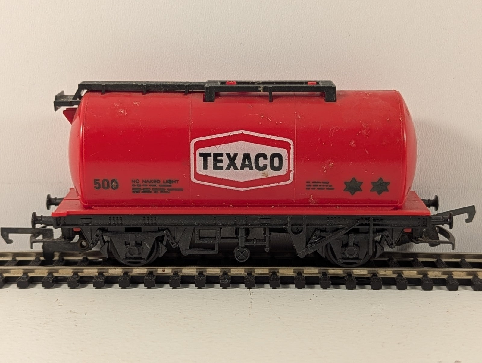Hornby OO Gauge R184 Texaco Tank Wagon