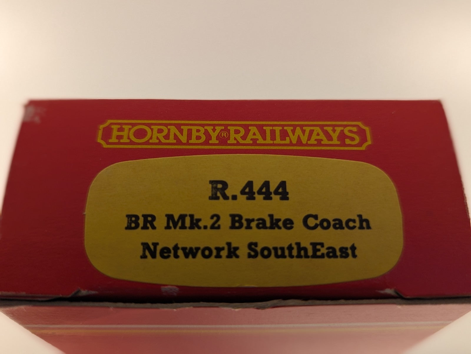 Hornby OO Gauge BR Mk.2 Brake Coach Passenger Coach 17086 Network South East