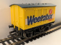 Hornby OO Gauge R728 “Weetabix” Closed Van