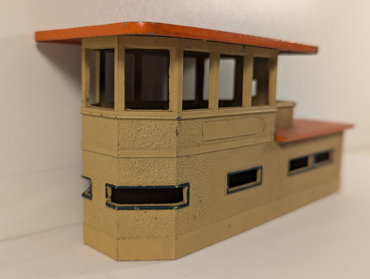 Hornby-Dublo OO Gauge D1 Signal Cabin Cream and Orange