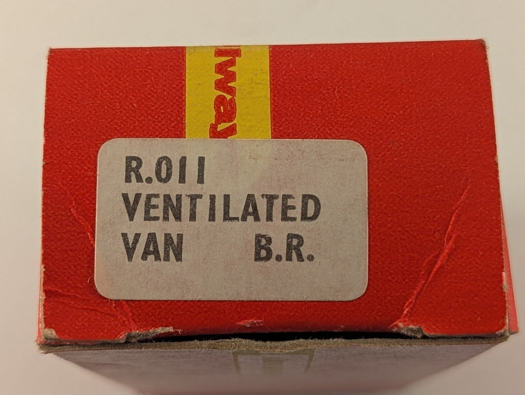 Hornby R011 OO Gauge BR Ventilated Van - Boxed