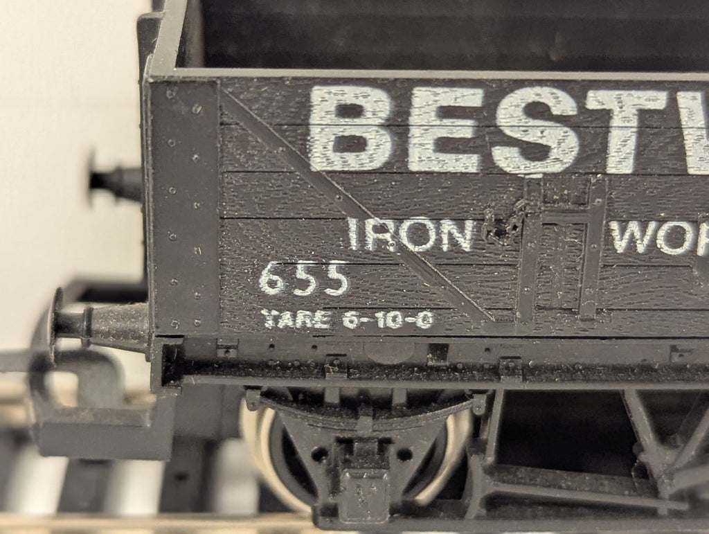 Hornby OO Gauge Bestwood Iron Works Open Wagon 7-Plank Open Wagon 655