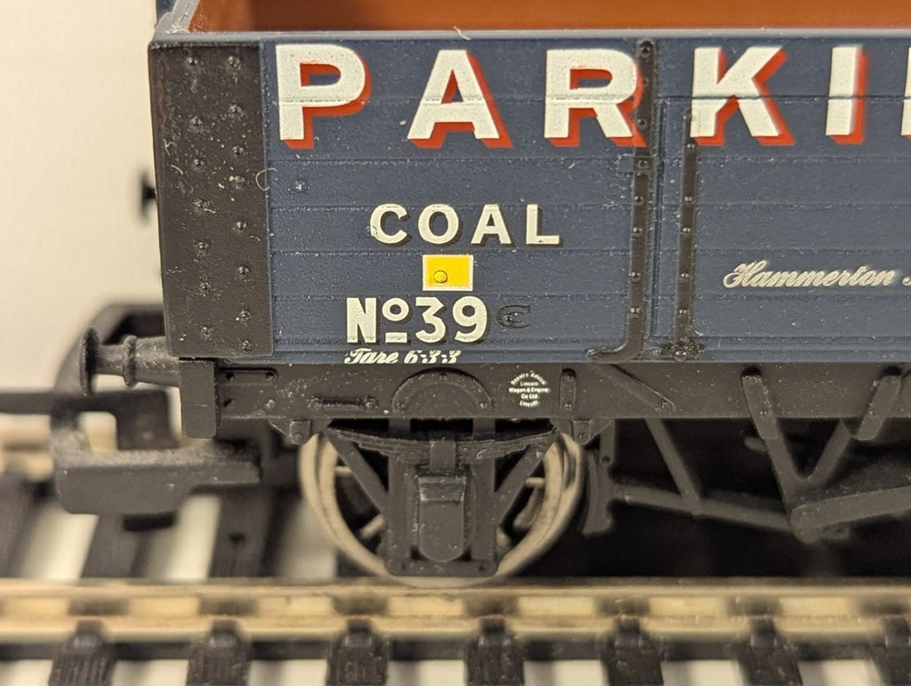 Hornby OO Gauge 7 Plank Open Wagon Parkinson Goods Wagon 39 Parkins