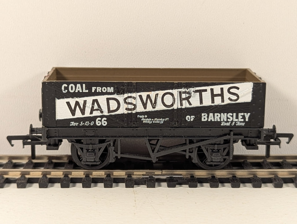 Mainline Railways 37176 5 Plank Wagon “Wadsworth”