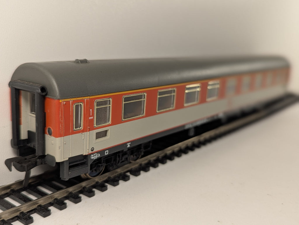 Fleischmann H0 Gauge DB Aüm 203 1st Class Coach Passenger Coach