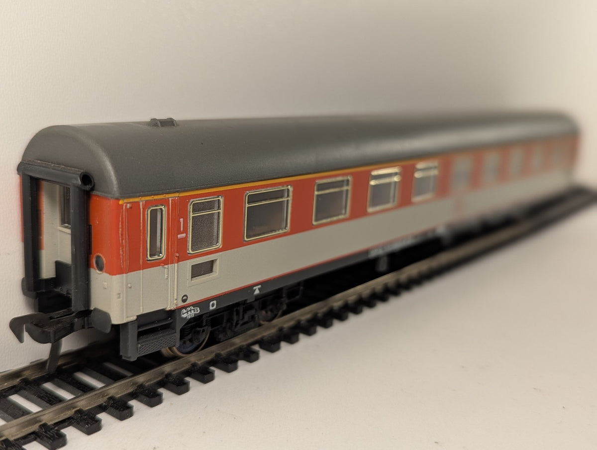 Fleischmann H0 Gauge DB Aüm 203 1st Class Coach Passenger Coach
