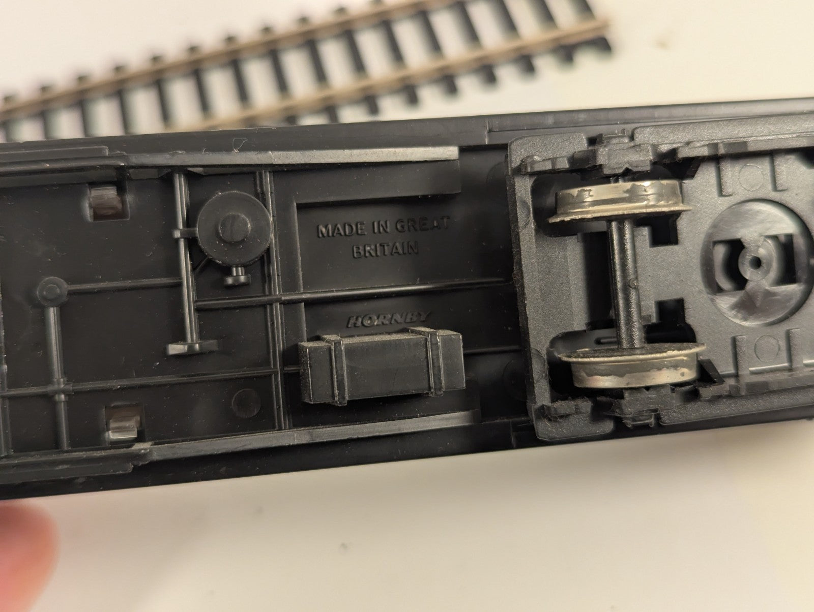Hornby RailRoad OO Gauge LNER Teak Brake Coach R4333