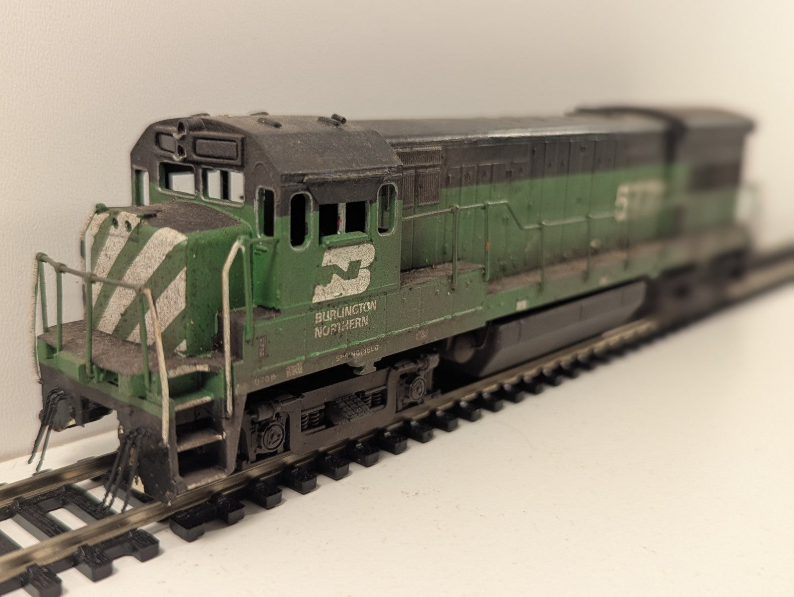 Atlas HO Gauge Burlington Northern GE U30B Dummy Diesel Locomotive