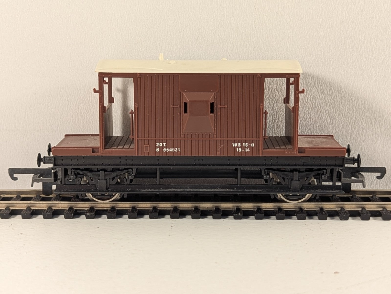 Lima OO Gauge BR 20 Ton Brake Van