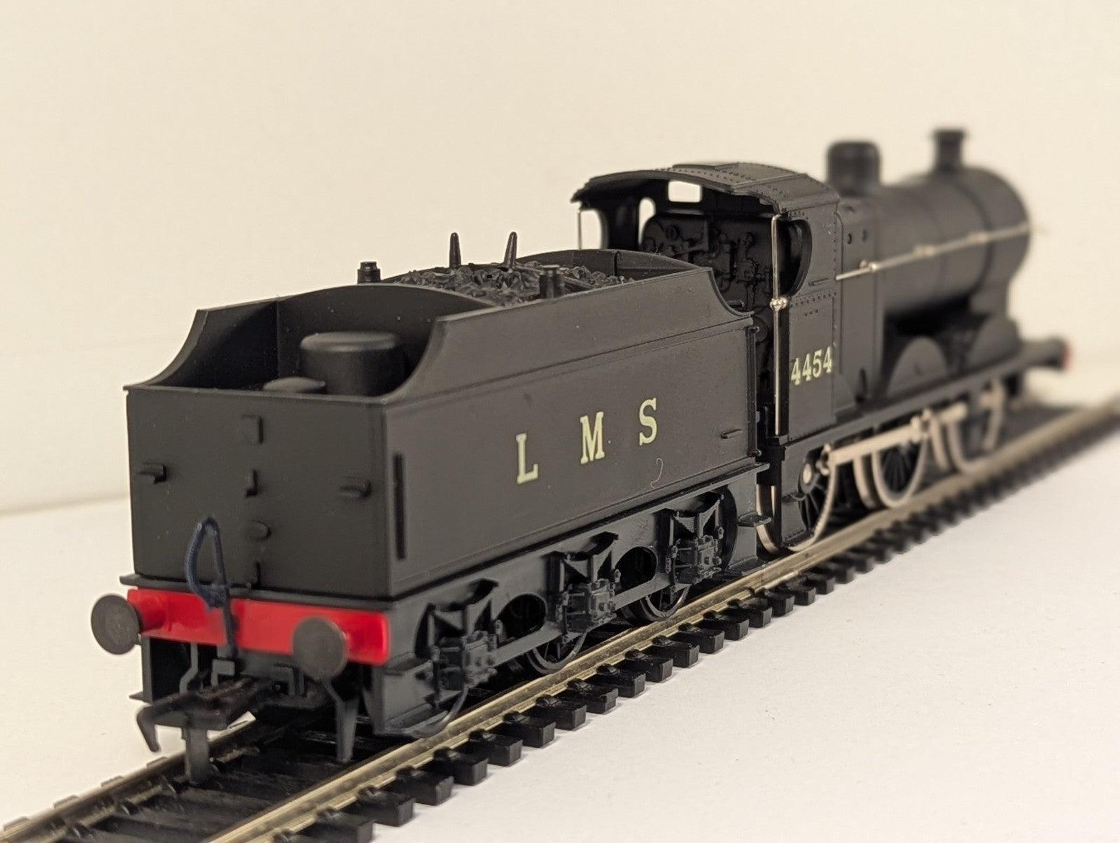 Airfix LMS Class 4F 0-6-0 Steam Locomotive No. 54122 - Boxed
