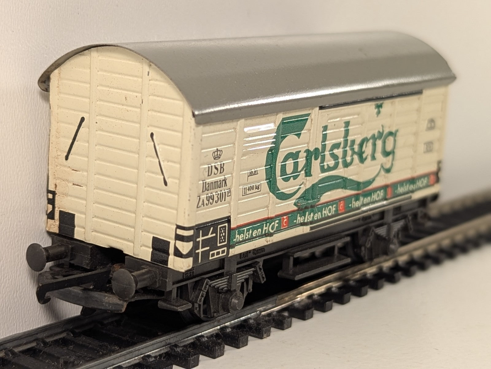 Fleischmann HO Gauge Carlsberg Beer Goods Wagon